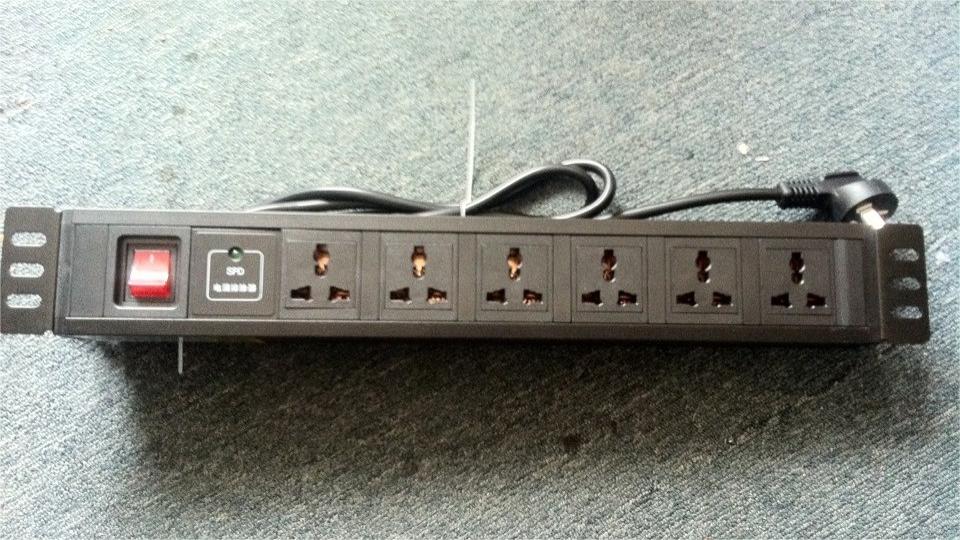 關(guān)于PDU機柜電源插座，你了解多少？