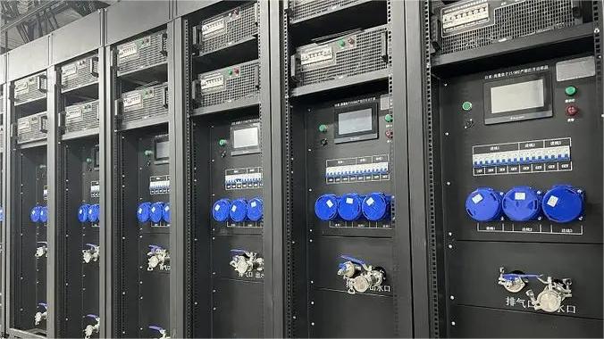弱電行業(yè)新晉的熱門機柜單品，帶你認識一下液冷機柜吧