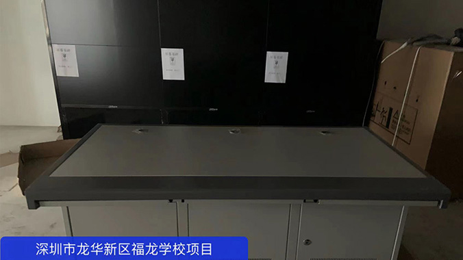 精致操作臺(tái)助力平湖智創(chuàng)園升級(jí)